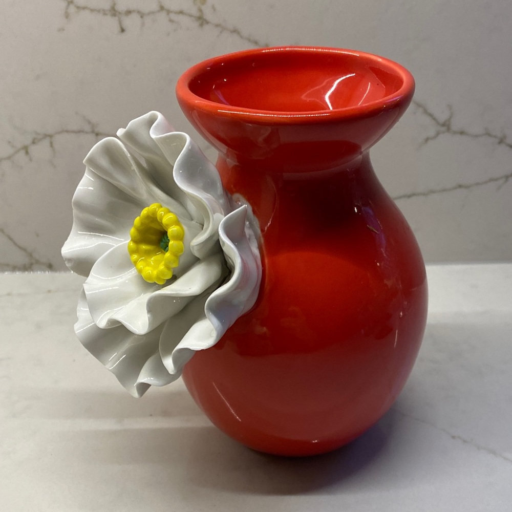 Anthropologie • Red Orange Ceramic Vase • 3D Poppy Bloom White Flower • 6” high - Picture 4 of 5